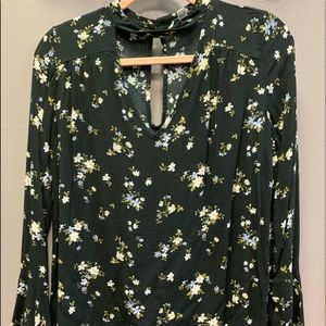 American Eagle Floral Top